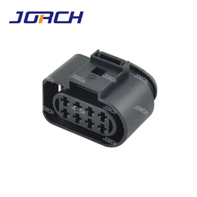 Nascóir Sreang Uiscedhíonach Feithicleach 8 Bioráin Soicéad Solais Éirille Radar Breiseán 3.5MM 8D0 973 734 8D0973734